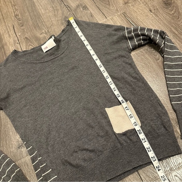 Anthropologie YOON Sweater M Gray Striped Dropped Sleeves Wool Blend Minimalist - Picture 11 of 11